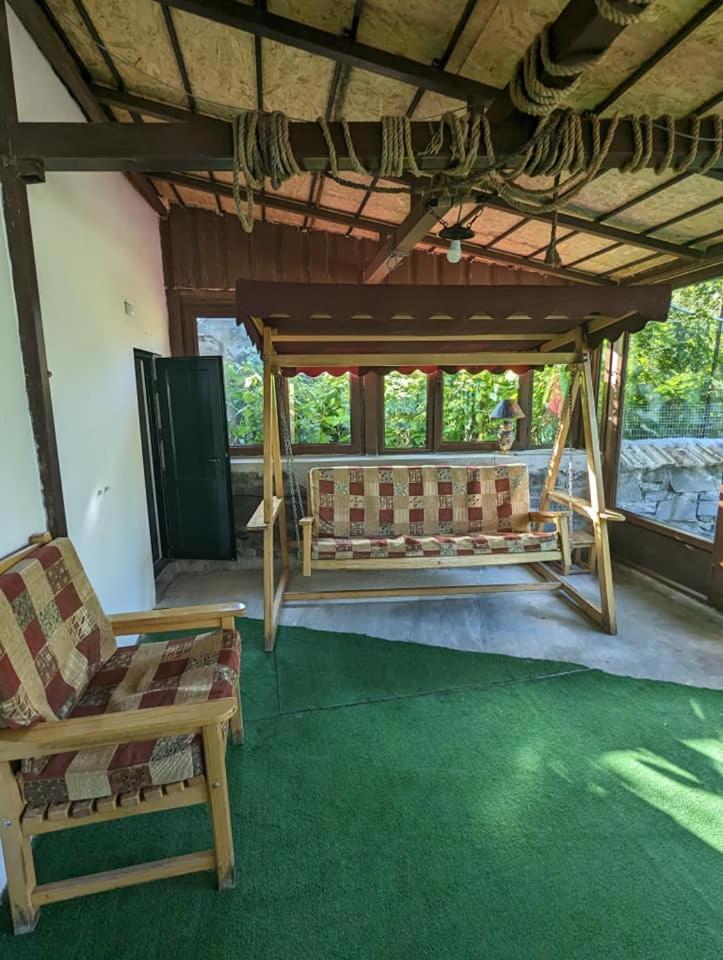 فندق Artist'S House Tetritskaro المظهر الخارجي الصورة